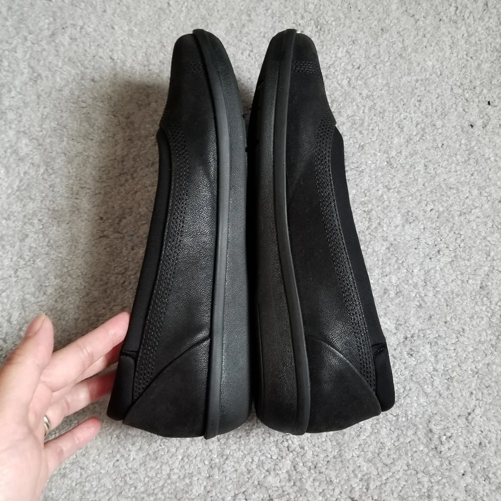 Cloudsteppers by Clarks Womens Black Platform Slip-On Casual Shoes Soft Cushion - Picture 7 of 8